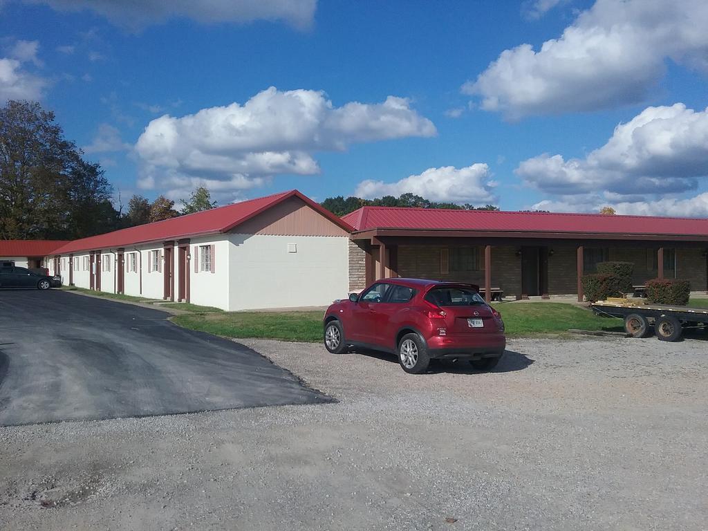 Baker'S Motel Norwich ภายนอก รูปภาพ
