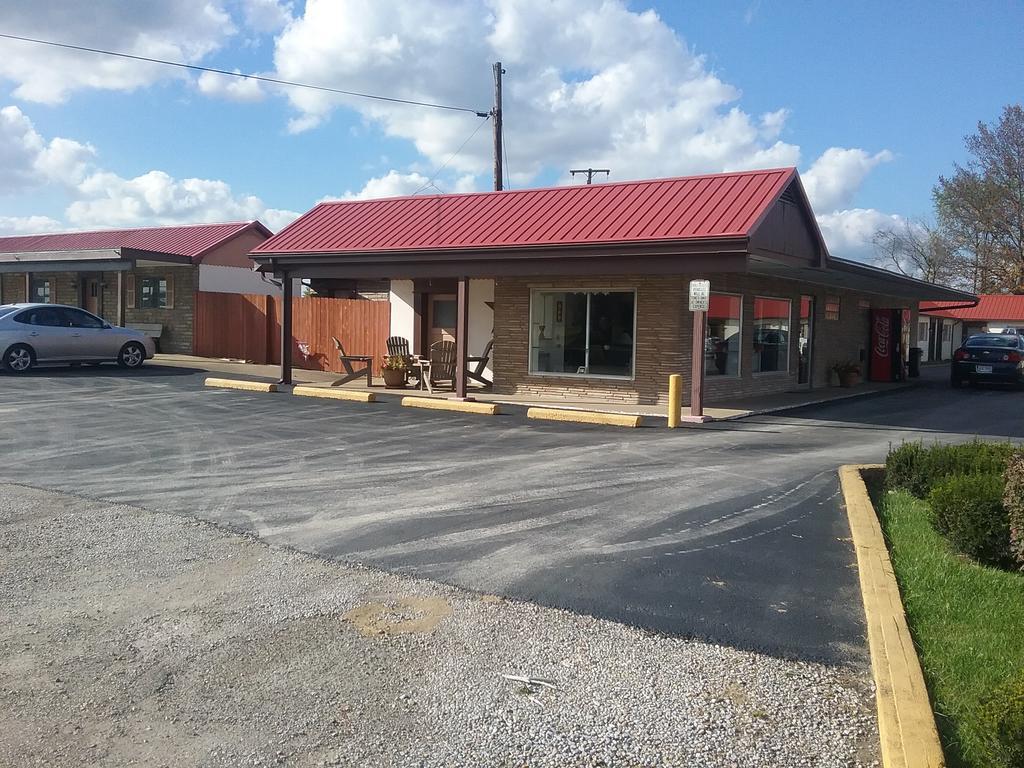 Baker'S Motel Norwich ภายนอก รูปภาพ