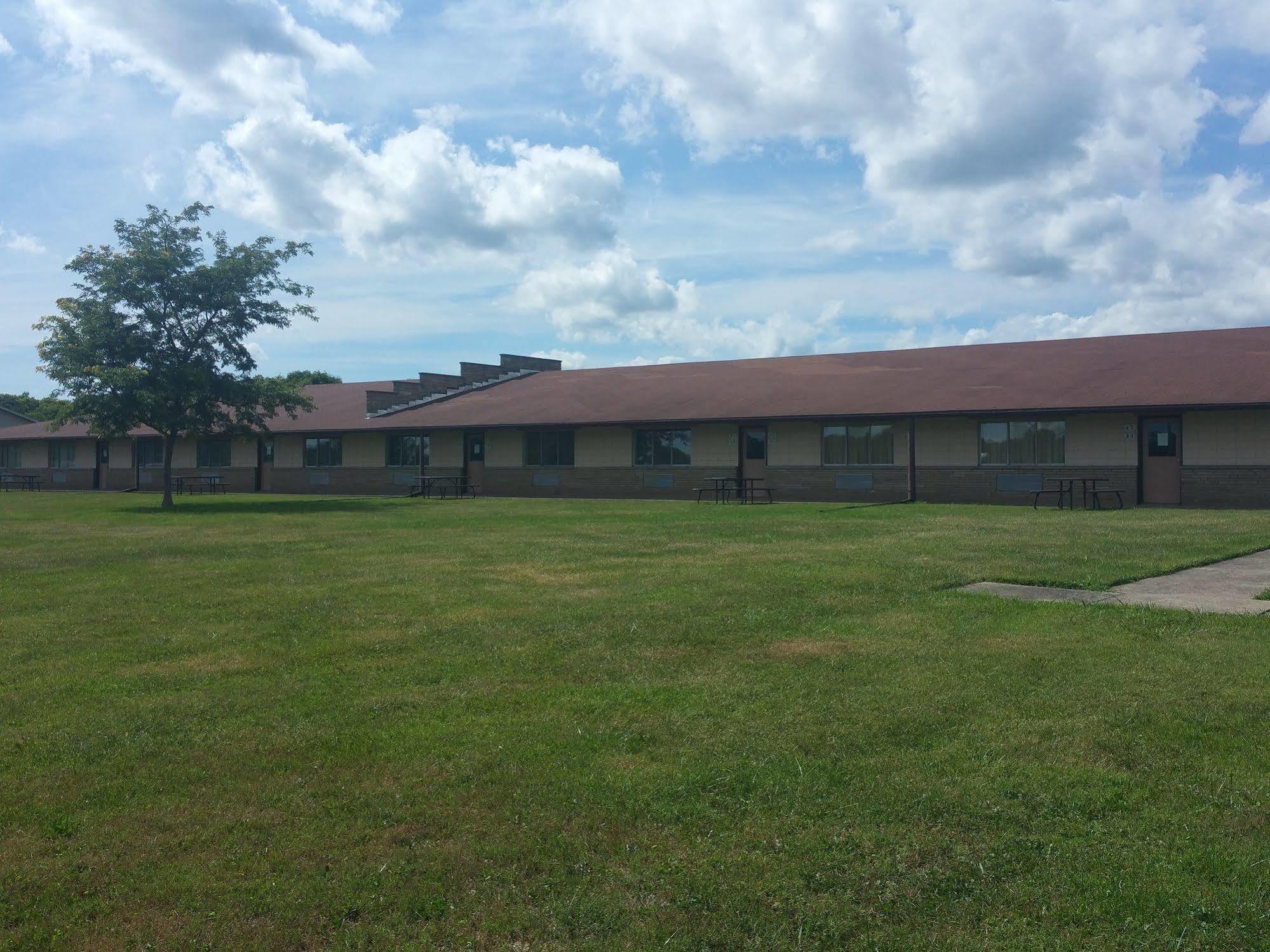 Baker'S Motel Norwich ภายนอก รูปภาพ