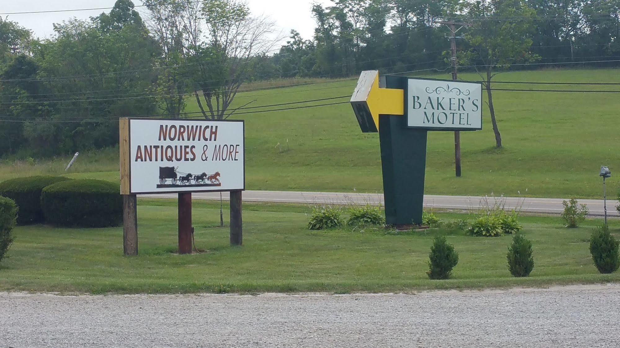 Baker'S Motel Norwich ภายนอก รูปภาพ