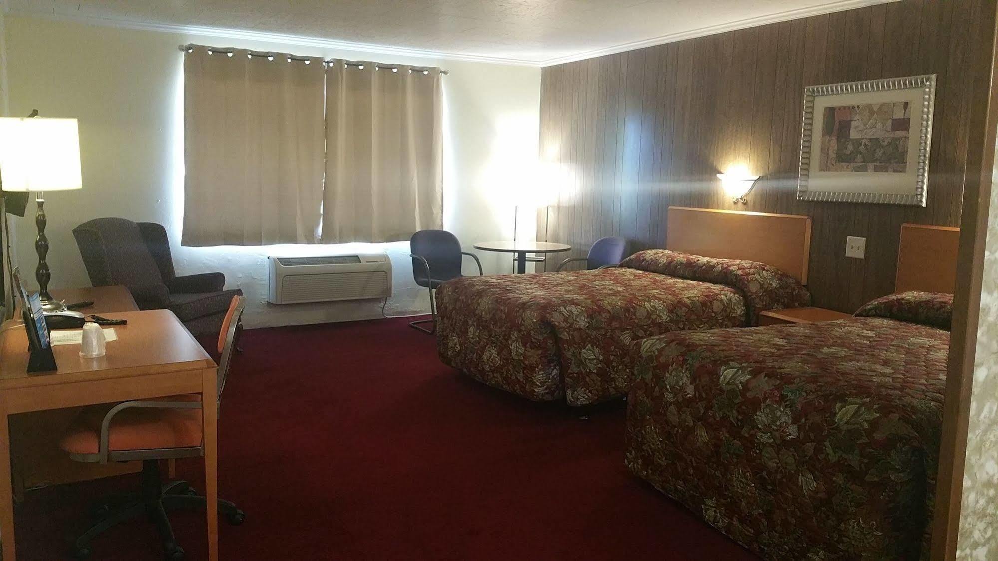 Baker'S Motel Norwich ภายนอก รูปภาพ